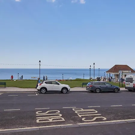 Host & - & Surf Apartment